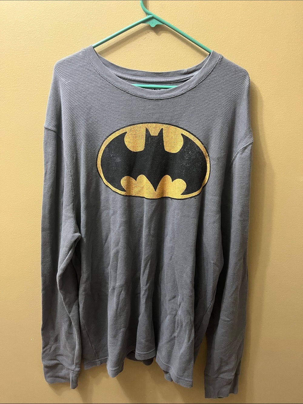 Old Navy Gray Long Sleeve Tee with Black and Yellow Batman Emblem